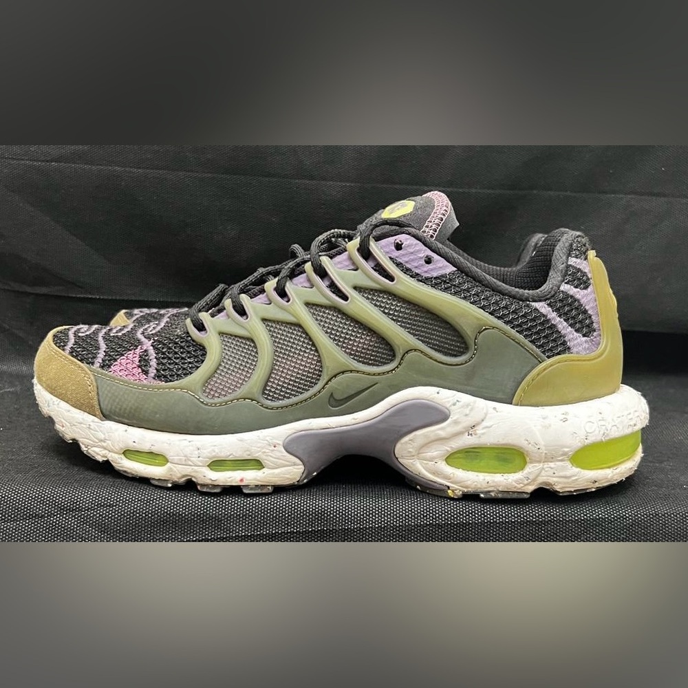 Men's Olive Green and Black Mesh Athletic Sneakers - Picture 2 of 8